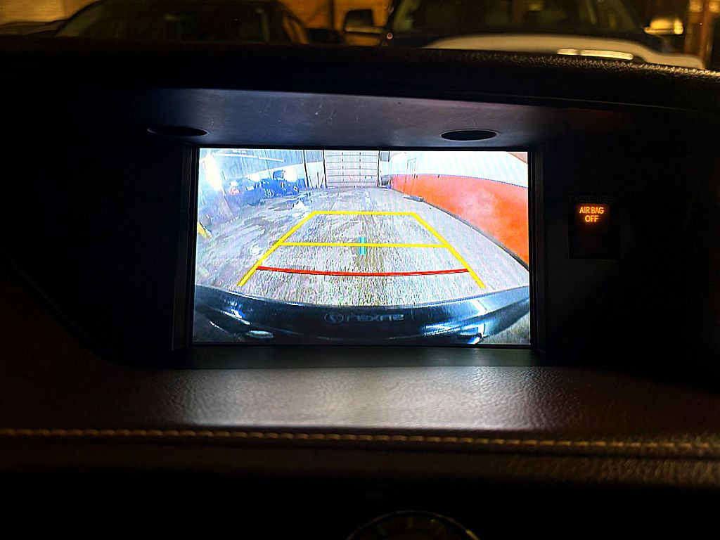 2016 Lexus ES Image 16