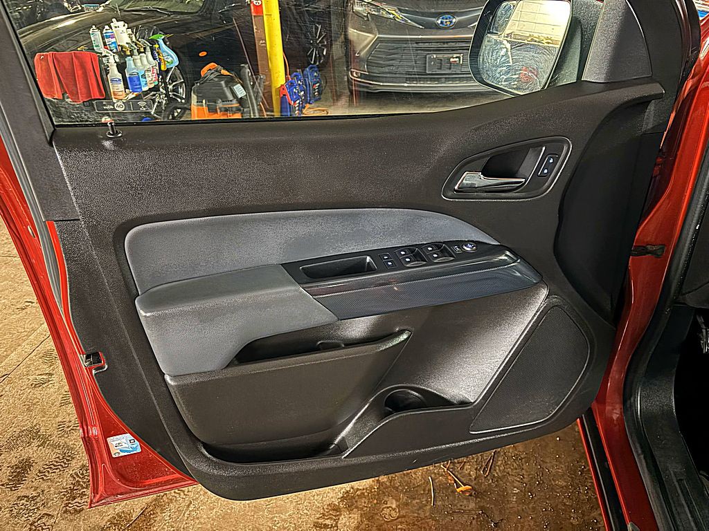 2016 Chevrolet Colorado Image 19