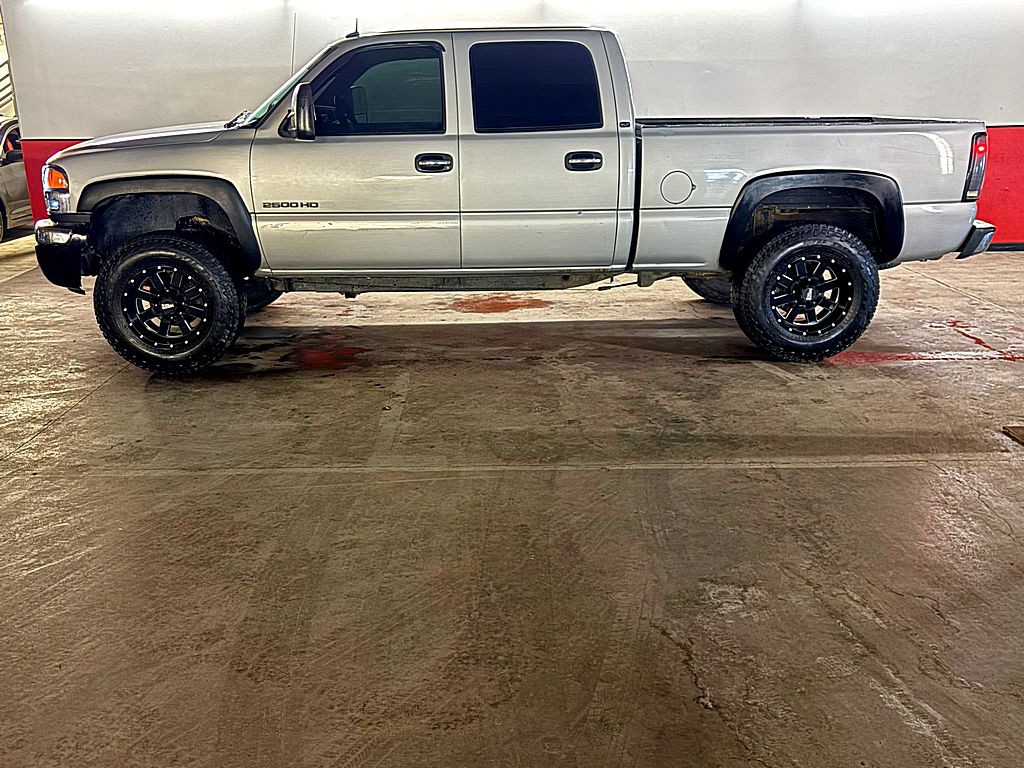 2003 GMC Sierra Image 4