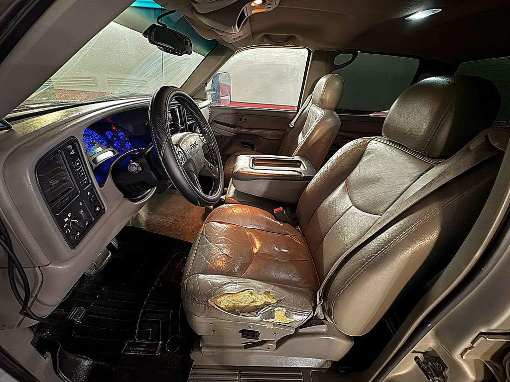 2003 GMC Sierra Image 10