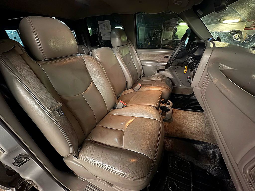 2003 GMC Sierra Image 22