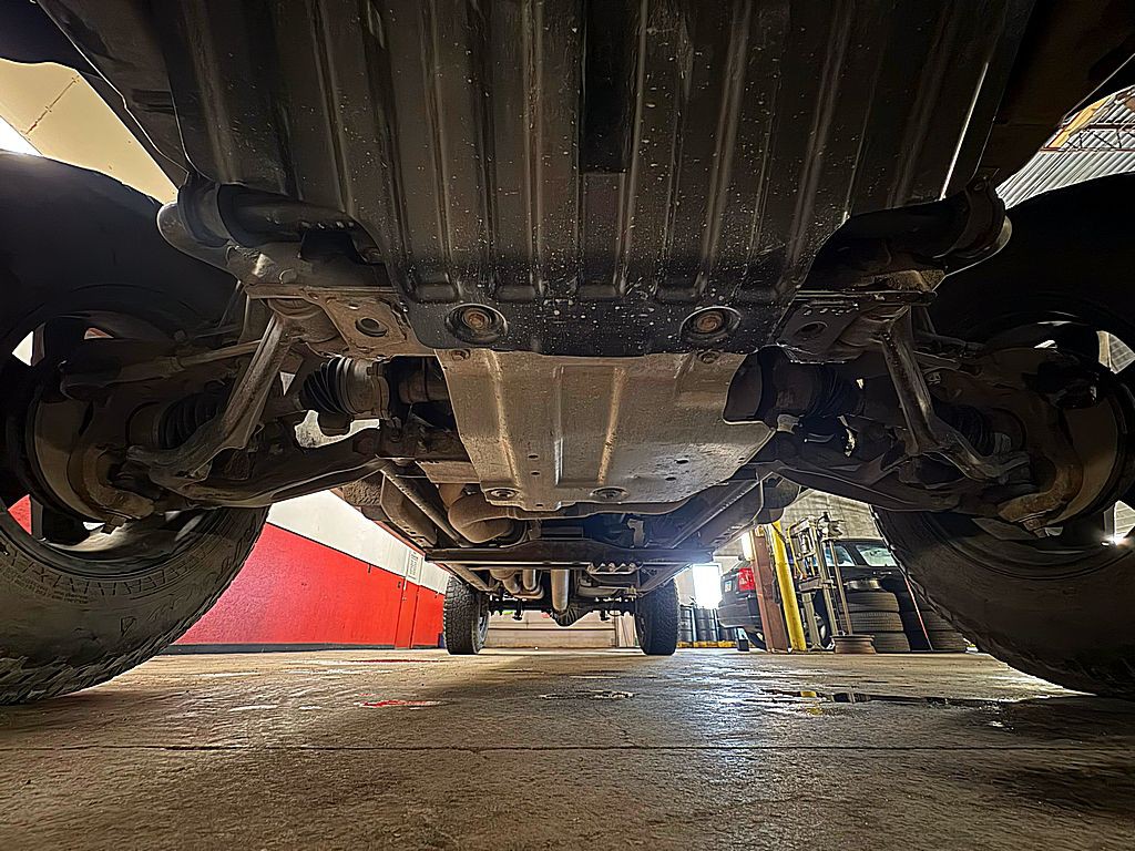 2003 GMC Sierra Image 30