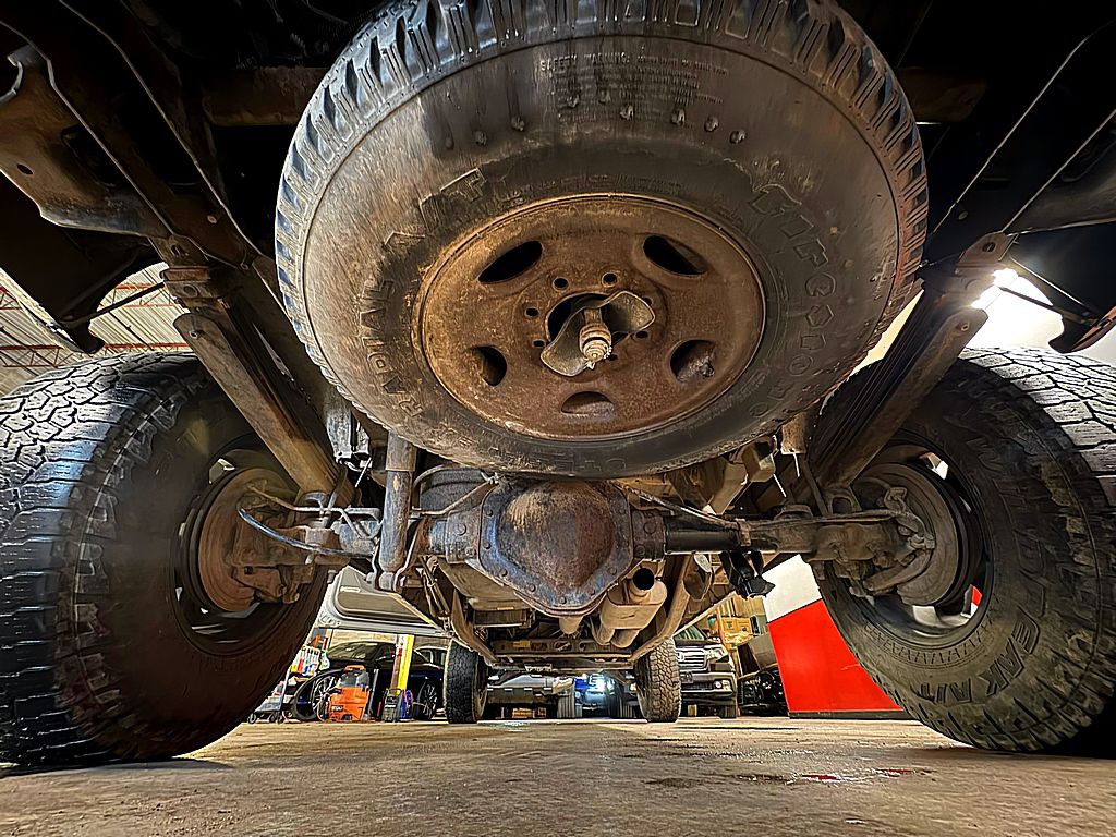 2003 GMC Sierra Image 33