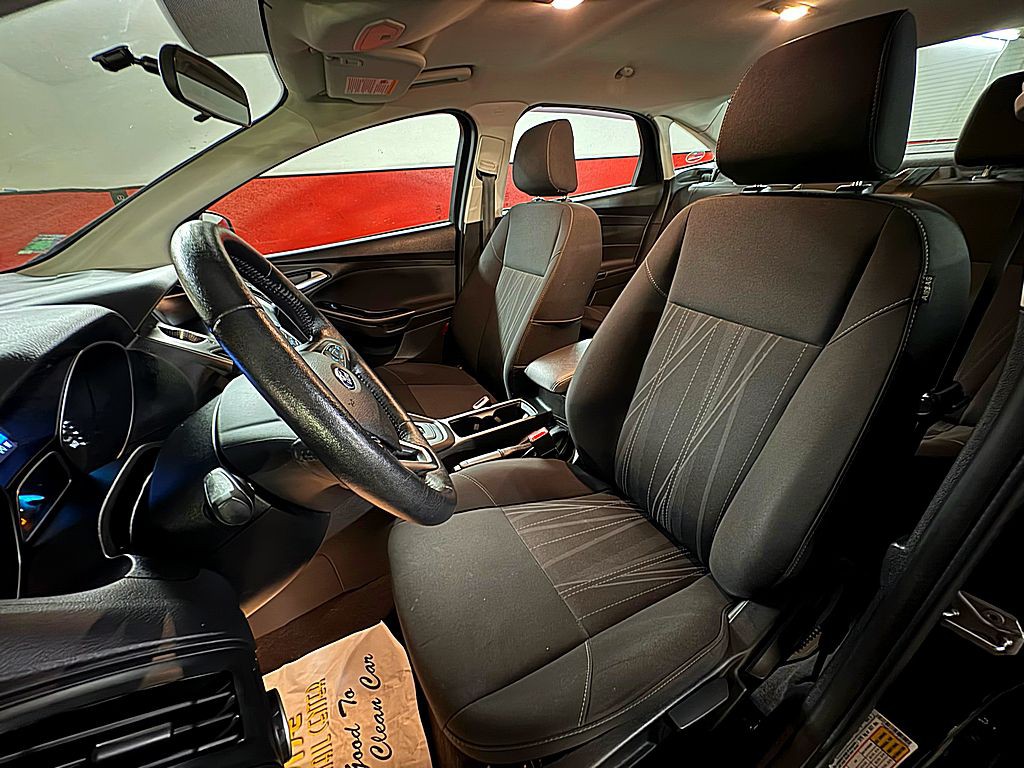 2018 Ford Focus Image 10