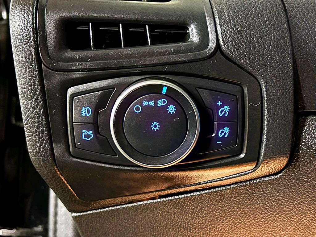 2018 Ford Focus Image 15