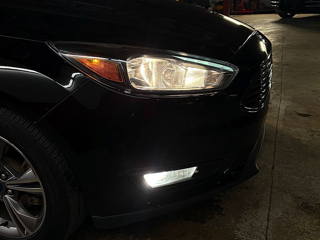 2018 Ford Focus Image 24