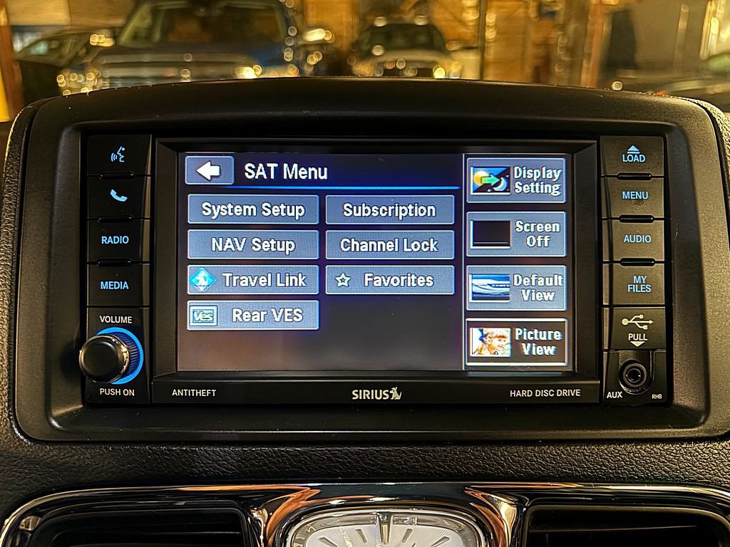 2016 Chrysler Town & Country Image 14