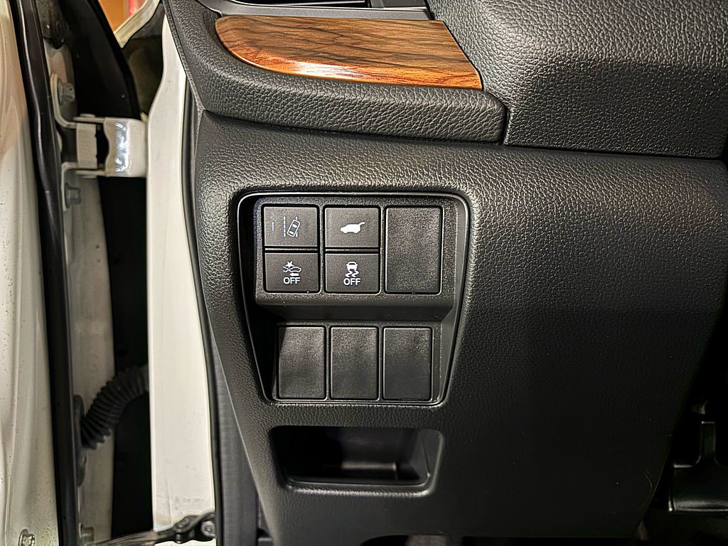 2017 Honda CR-V Image 16