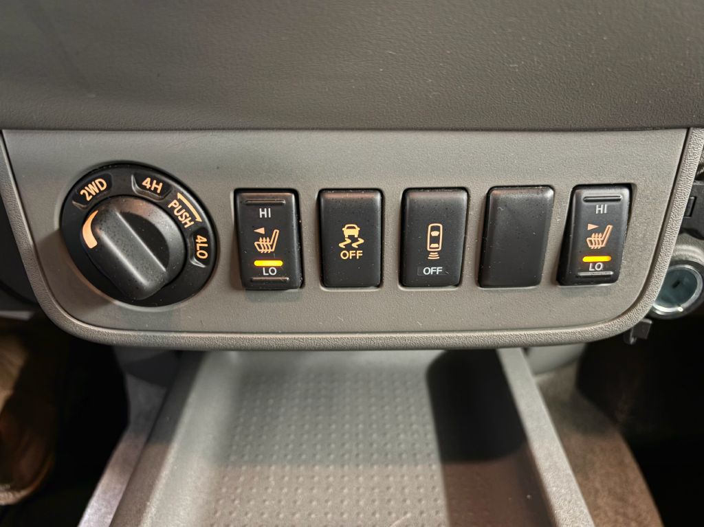 2014 Nissan Frontier Image 16