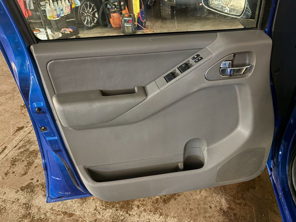 2014 Nissan Frontier Image 18