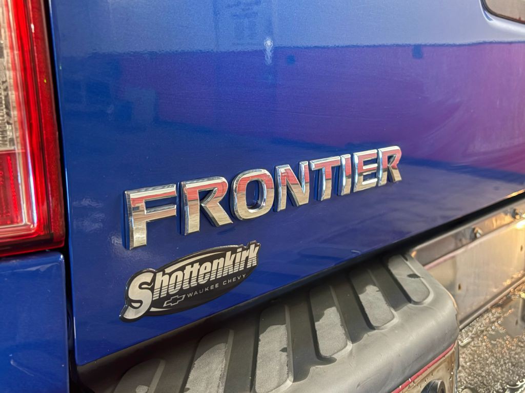 2014 Nissan Frontier Image 26