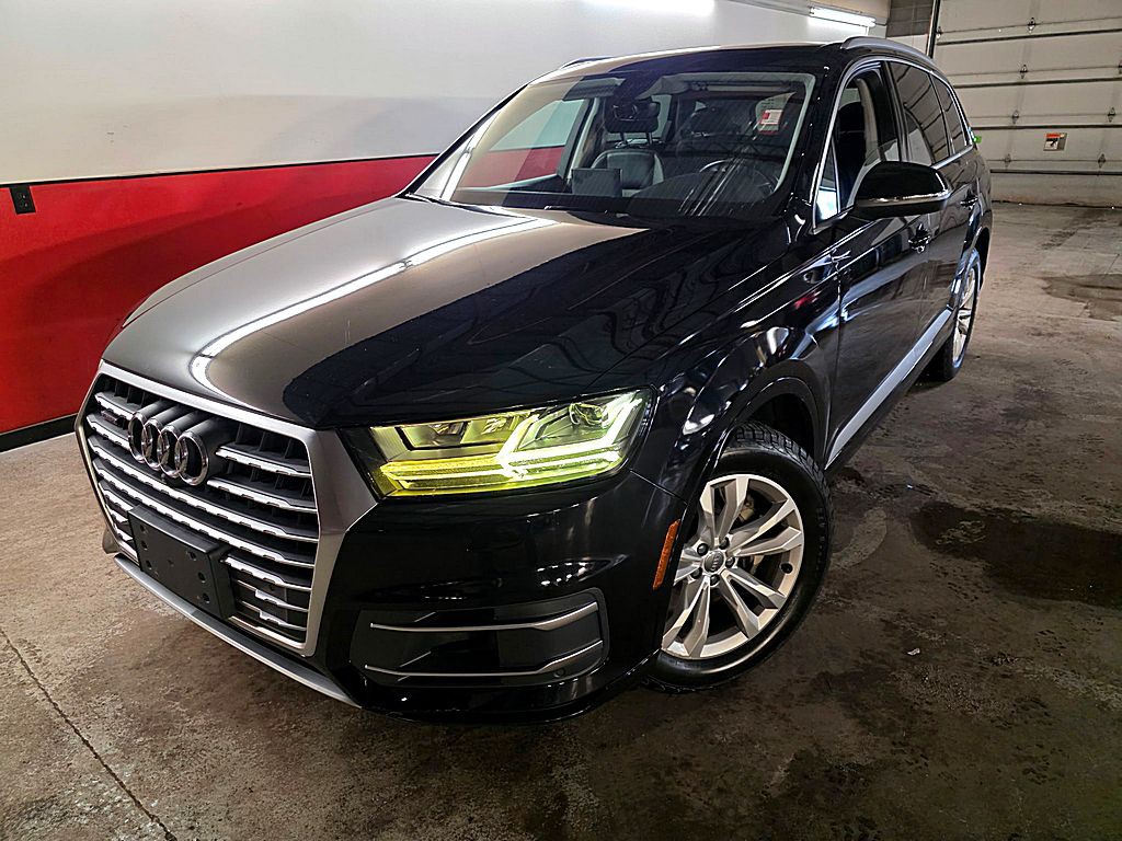 2018 Audi Q7 Image 1