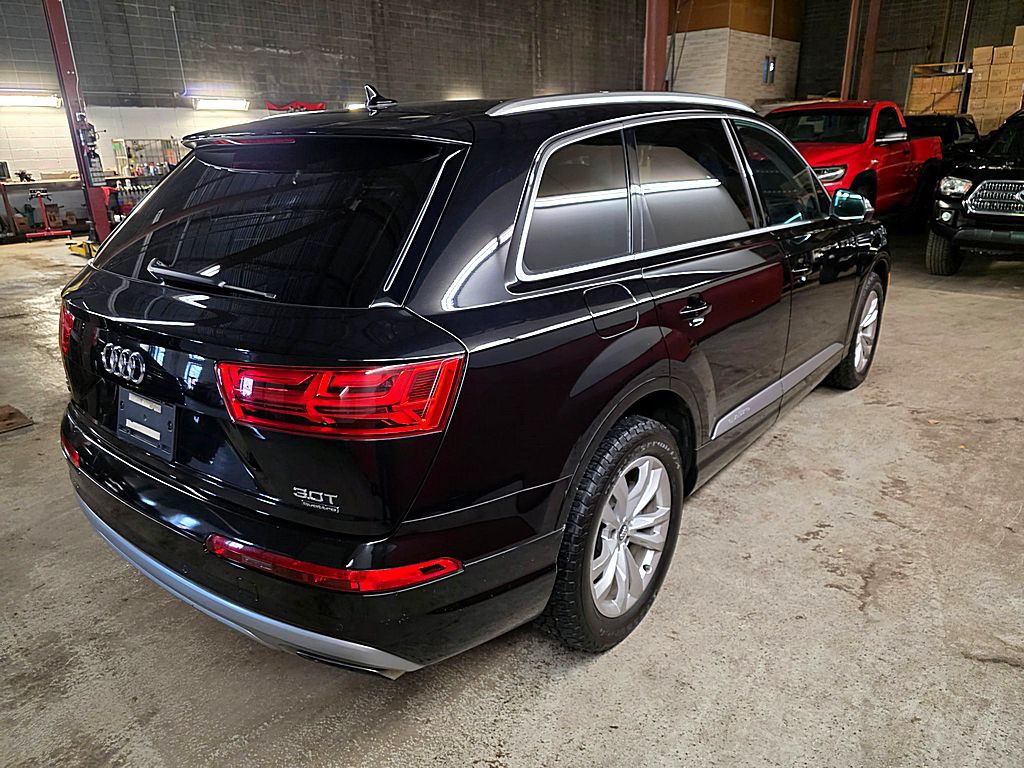 2018 Audi Q7 Image 7