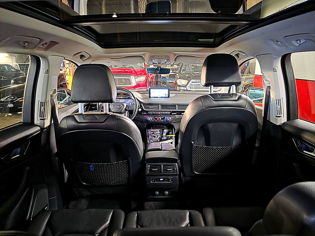 2018 Audi Q7 Image 22