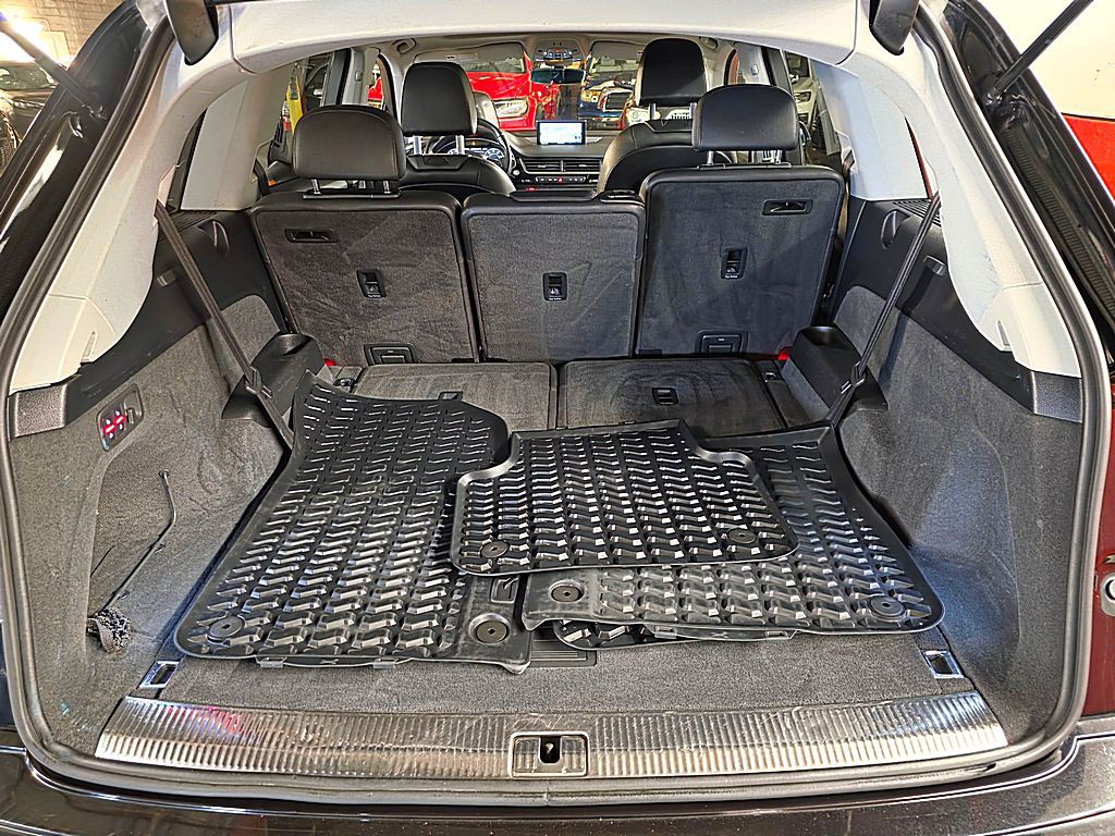 2018 Audi Q7 Image 24