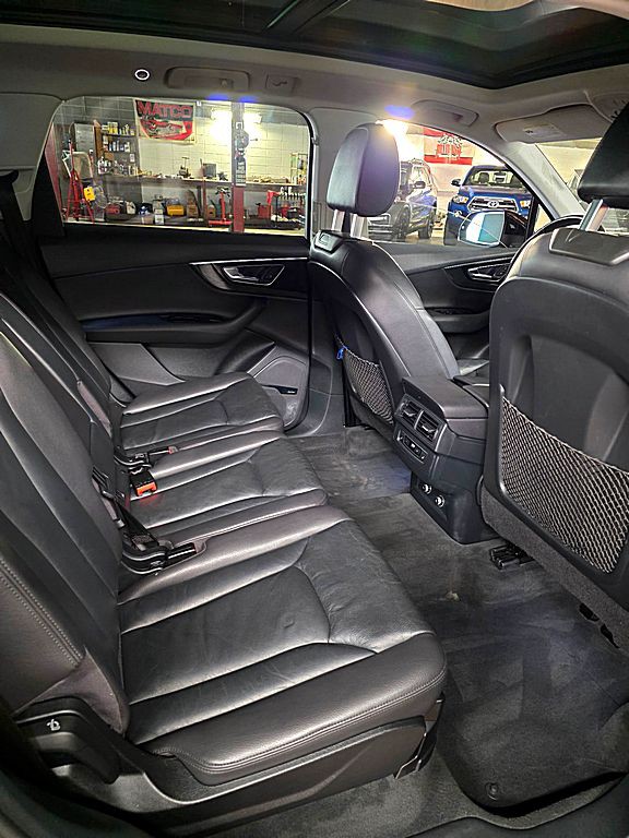 2018 Audi Q7 Image 27