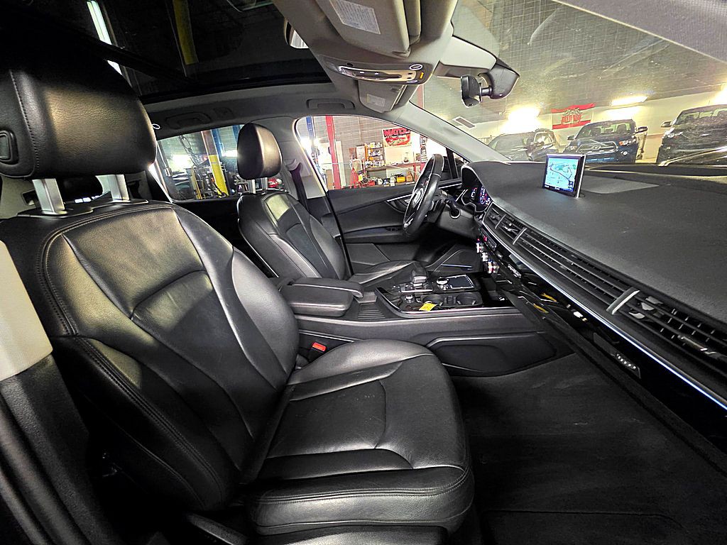2018 Audi Q7 Image 28