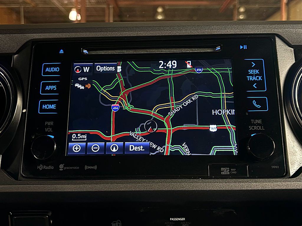 2017 Toyota Tacoma Image 14