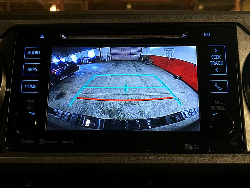 2017 Toyota Tacoma Image 15