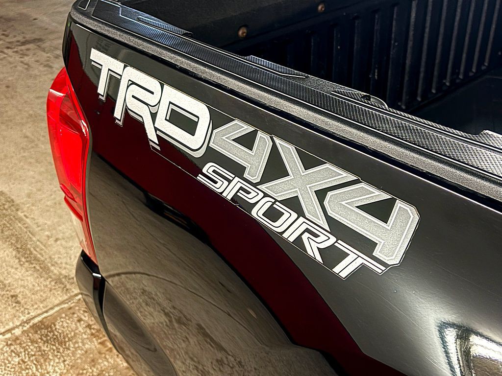 2017 Toyota Tacoma Image 26