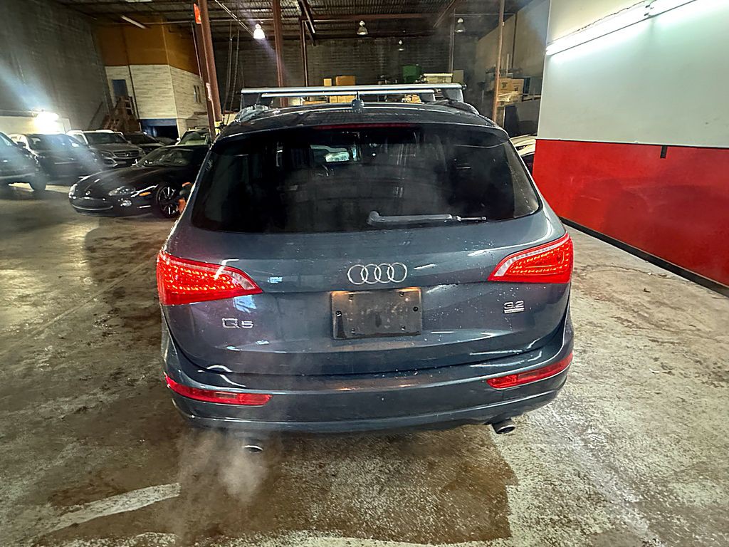 2010 Audi Q5 Image 6