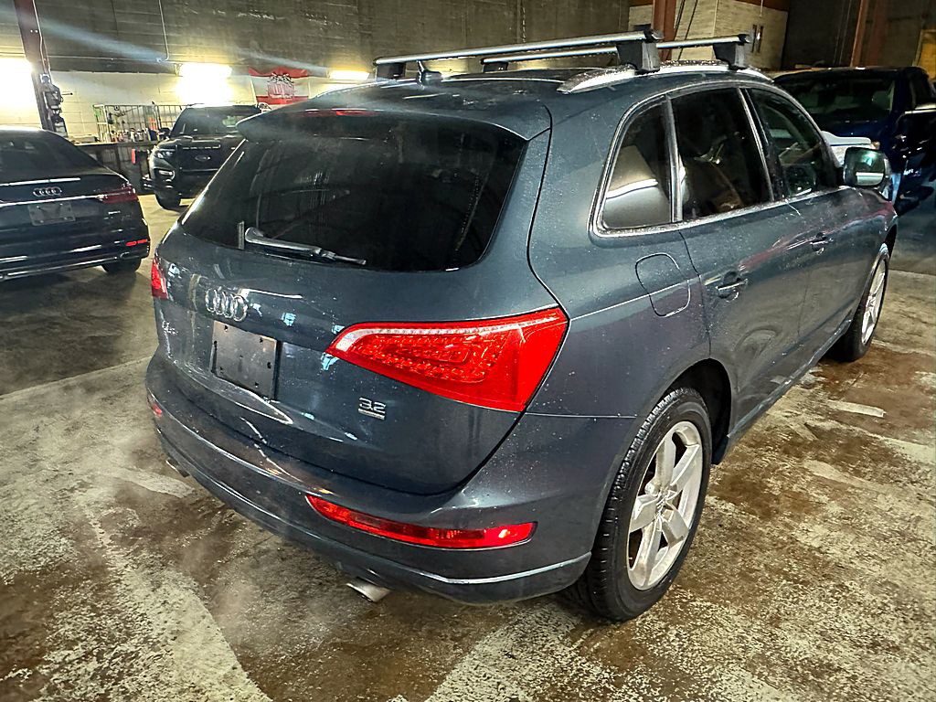 2010 Audi Q5 Image 7