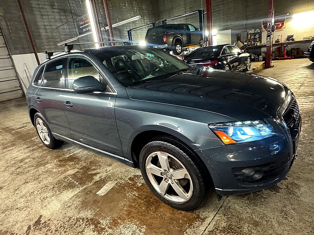 2010 Audi Q5 Image 8