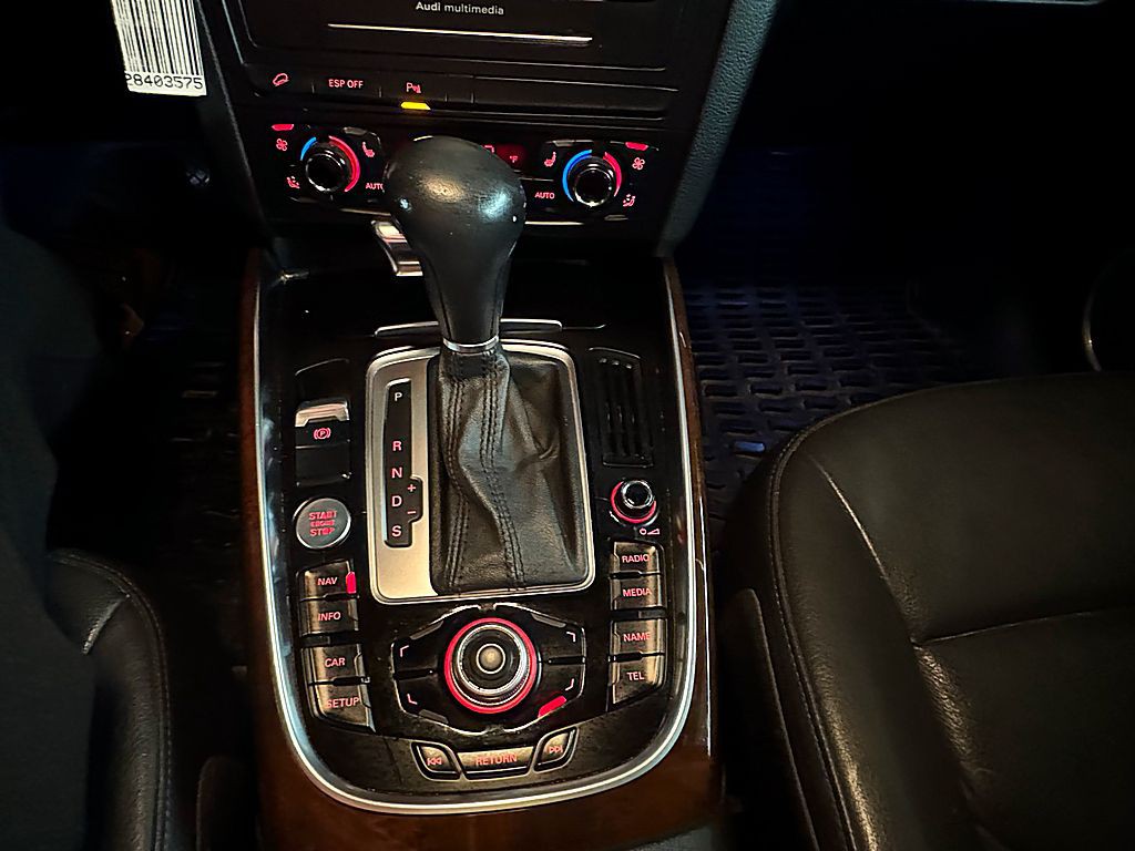2010 Audi Q5 Image 16