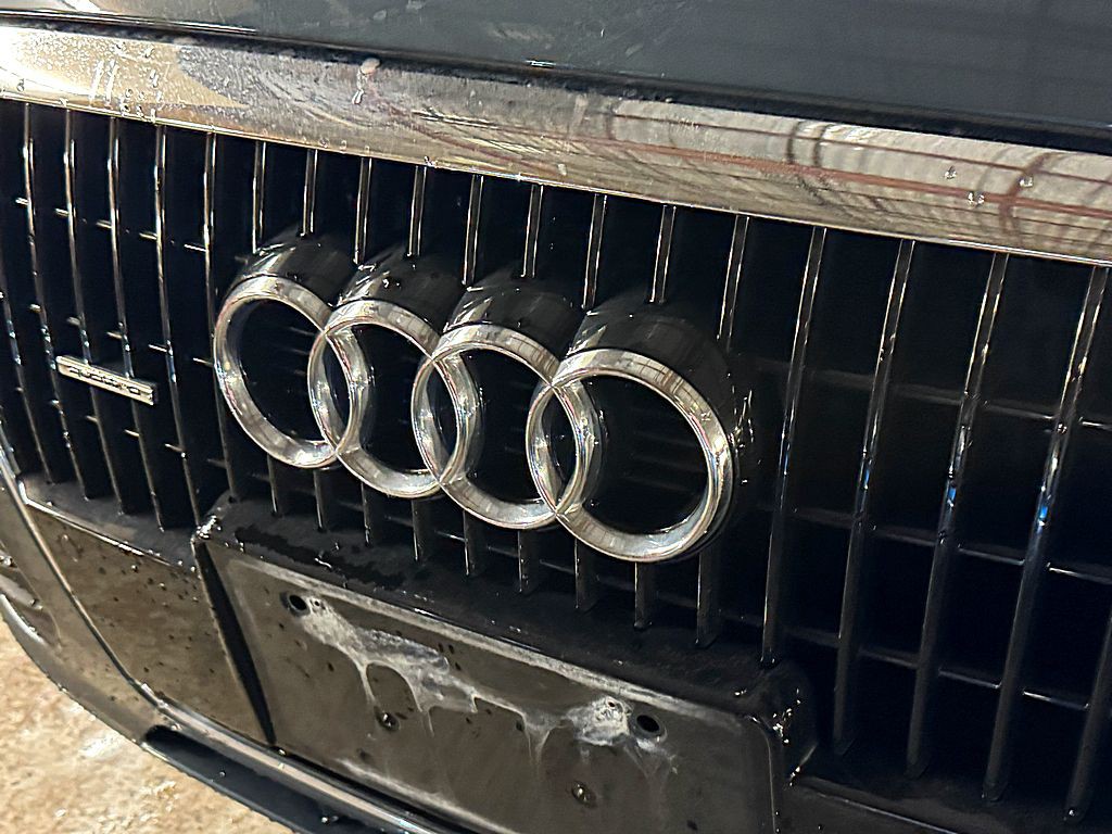 2010 Audi Q5 Image 32