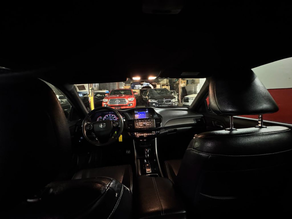 2016 Honda Accord Image 20