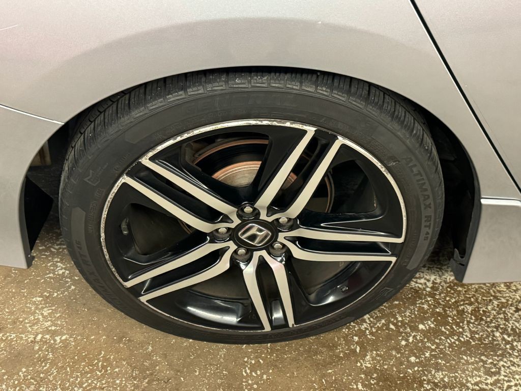 2016 Honda Accord Image 27