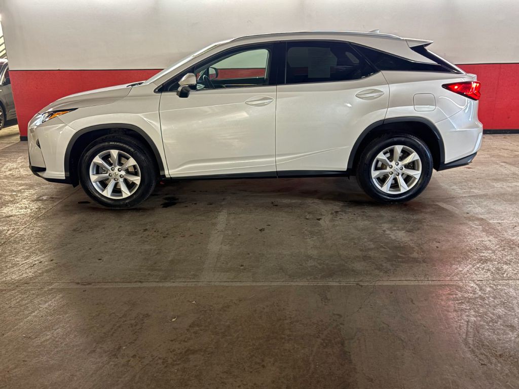 2017 Lexus RX Image 4