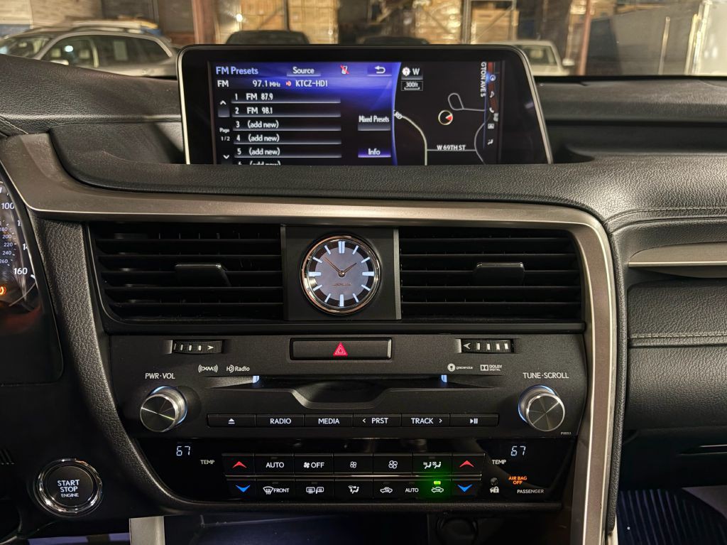 2017 Lexus RX Image 13