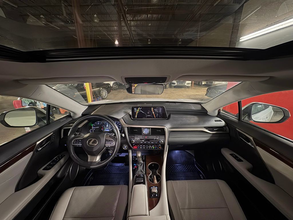 2017 Lexus RX Image 21