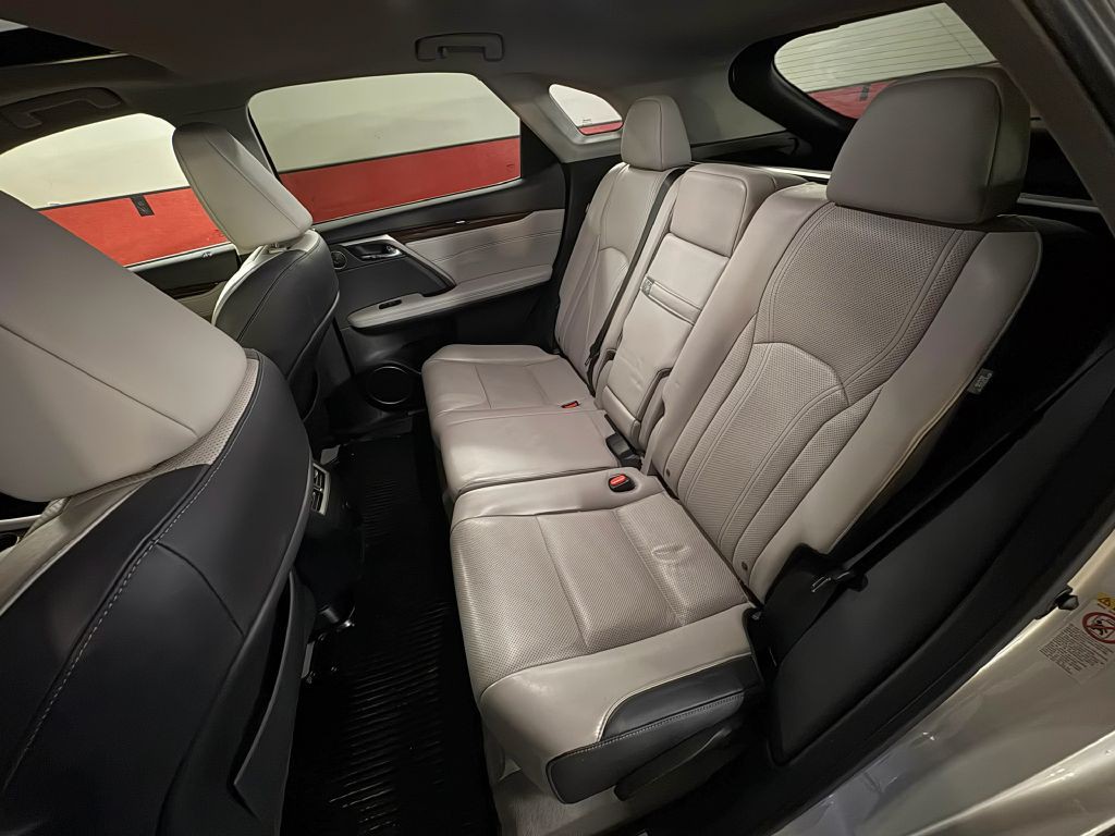 2017 Lexus RX Image 22