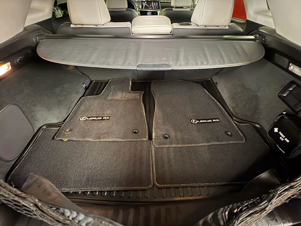 2017 Lexus RX Image 24