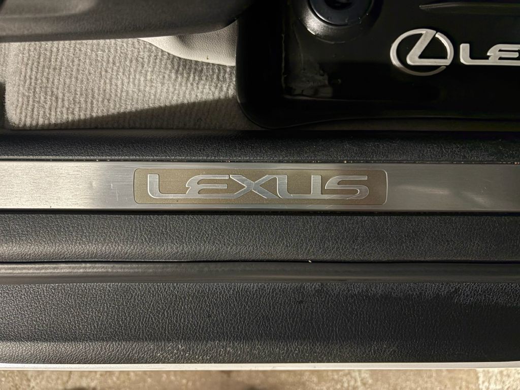 2017 Lexus RX Image 28