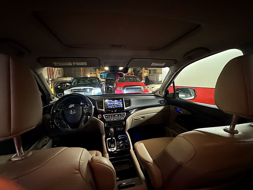 2018 Honda Ridgeline Image 24