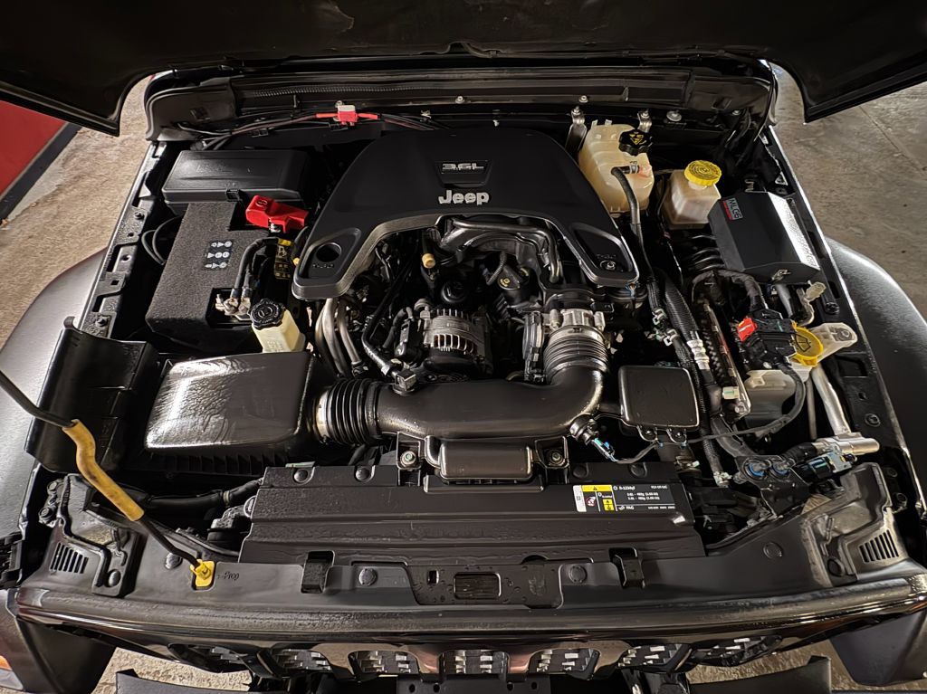 2020 Jeep Gladiator Image 2