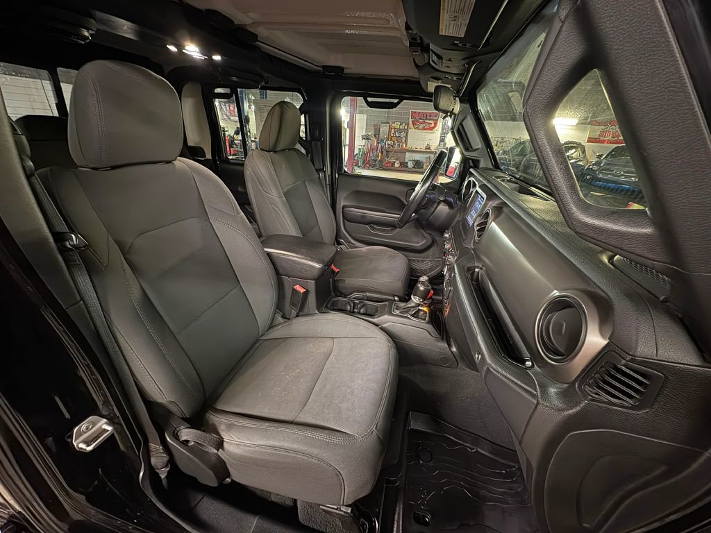 2020 Jeep Gladiator Image 23