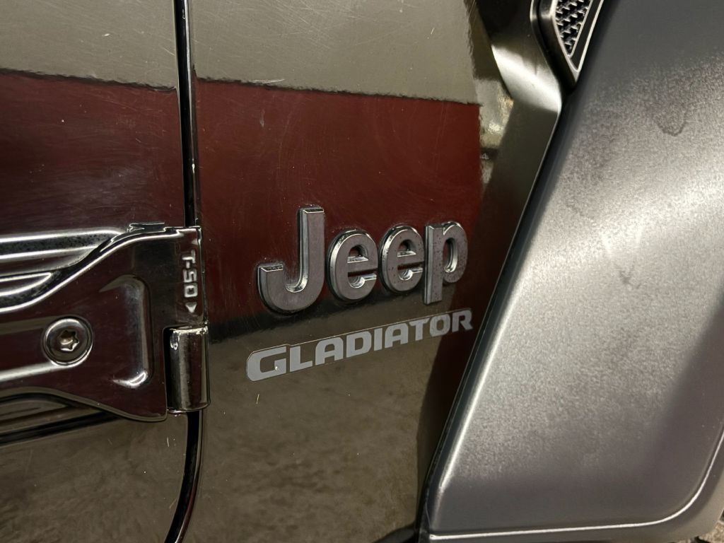 2020 Jeep Gladiator Image 25