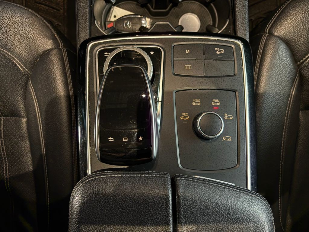 2016 Mercedes-Benz GLE-Class Image 14