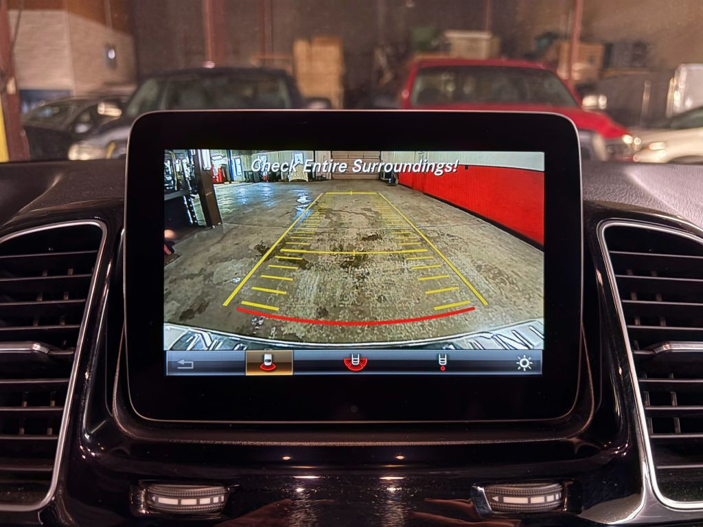 2016 Mercedes-Benz GLE-Class Image 16