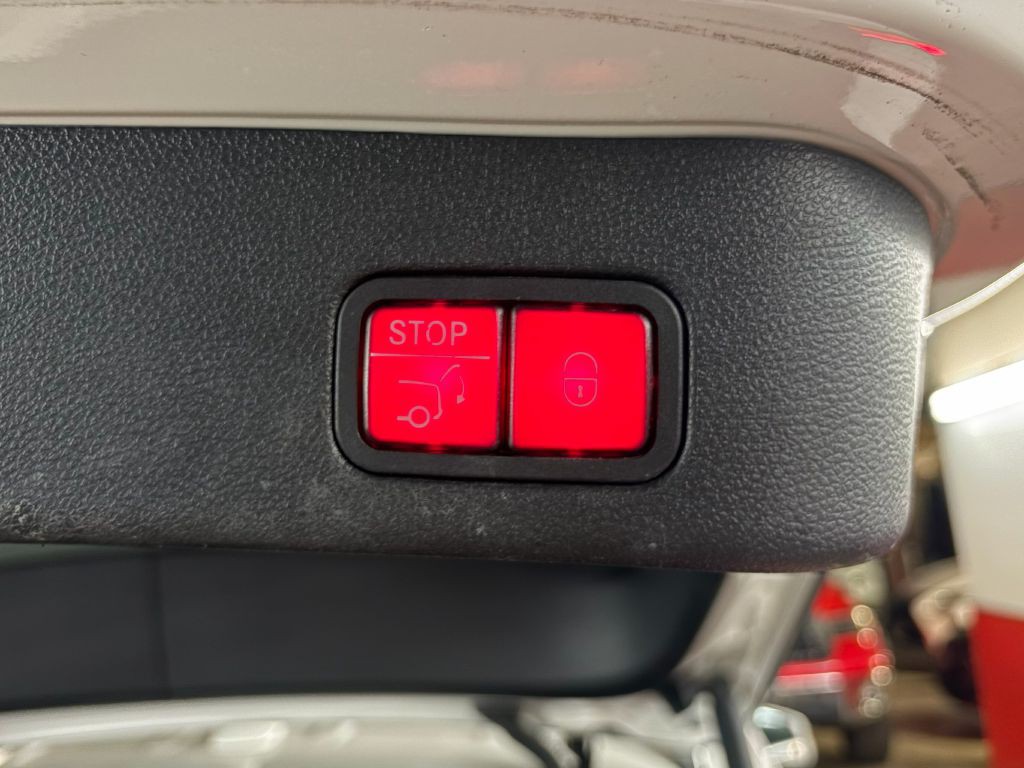 2016 Mercedes-Benz GLE-Class Image 24