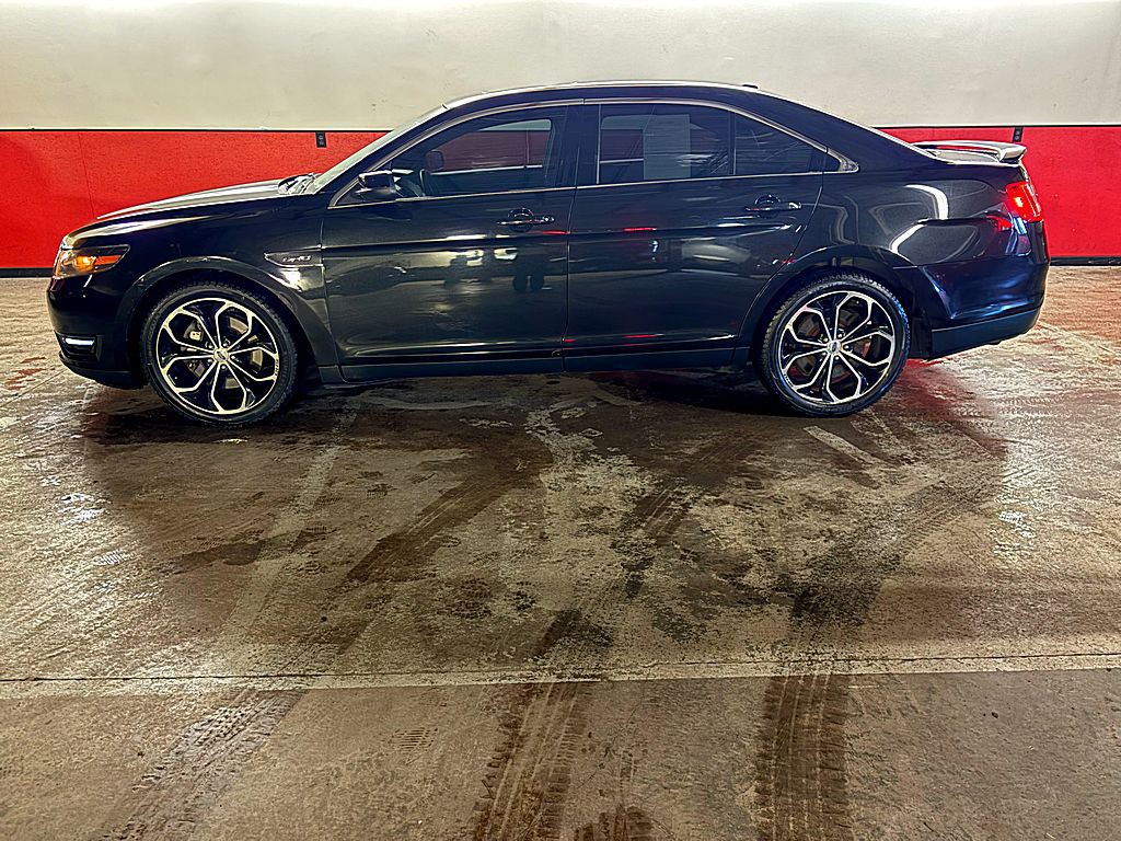 2015 Ford Taurus Image 4