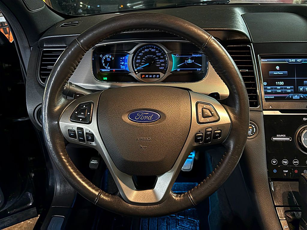 2015 Ford Taurus Image 11