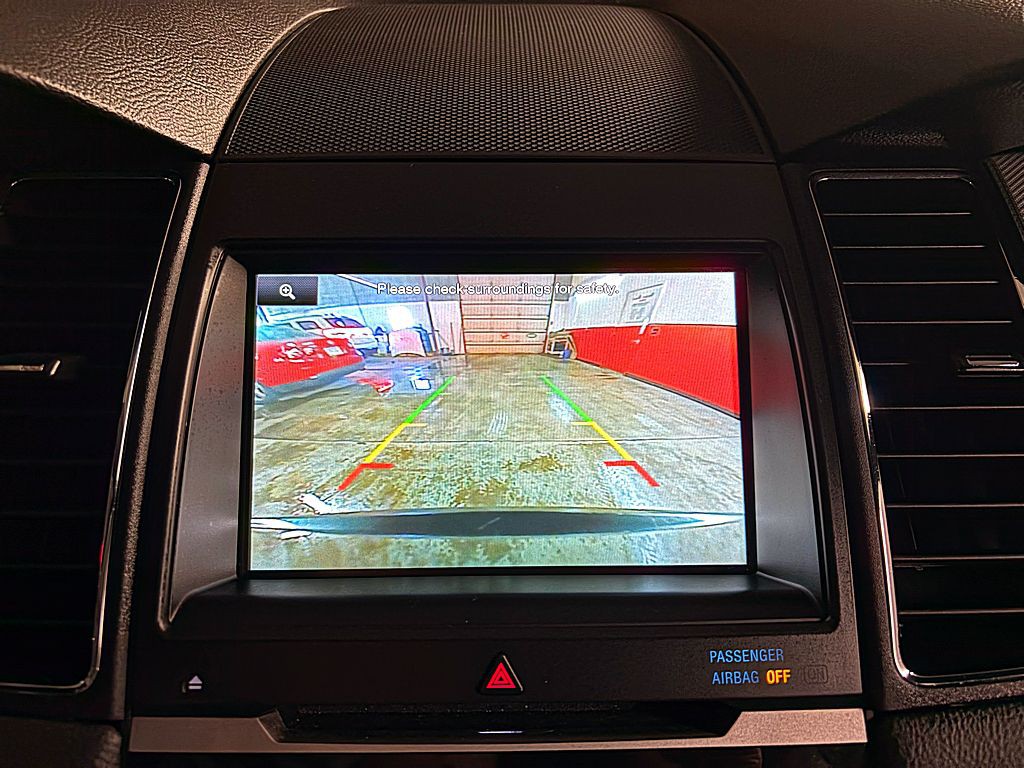 2015 Ford Taurus Image 15