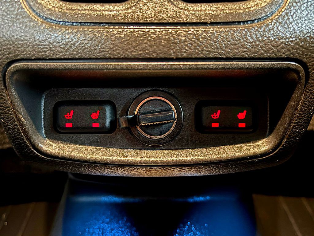 2015 Ford Taurus Image 21