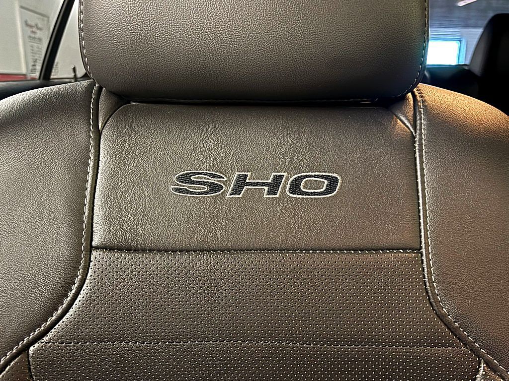 2015 Ford Taurus Image 26