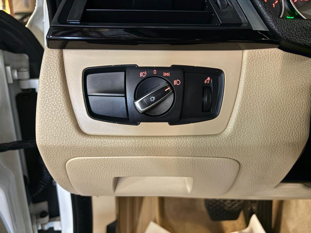 2015 BMW 4 Series Image 19